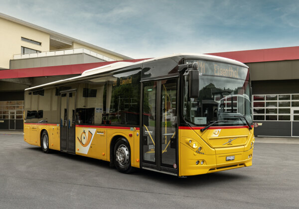 Zurkirchen Carreisen Flotte Postauto