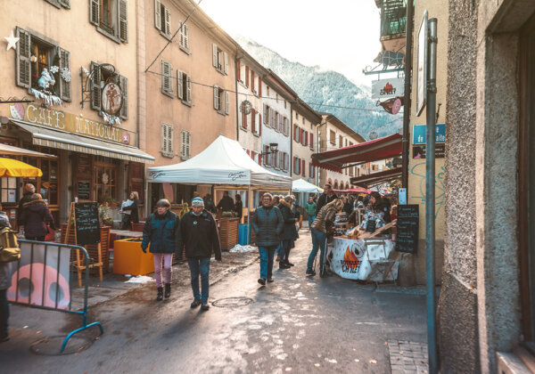Zurkirchen Reisen Tagesfahrten Speckmarkt 01